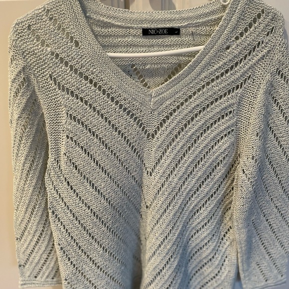 Summer Style.  Fits to waist. - Picture 1 of 4